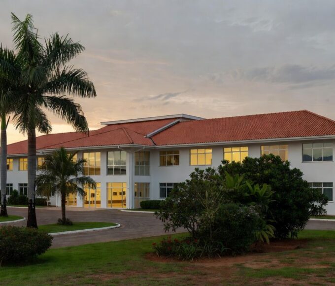 Hospital em Caldas Novas, Goiás, local de complicações em cirurgia cardíaca de médico ortopedista.
