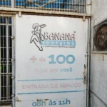 Último empreendimento que abriu no prédio onde era o Banana Shopping está prestes a fechar | Foto: Tiago Vechi