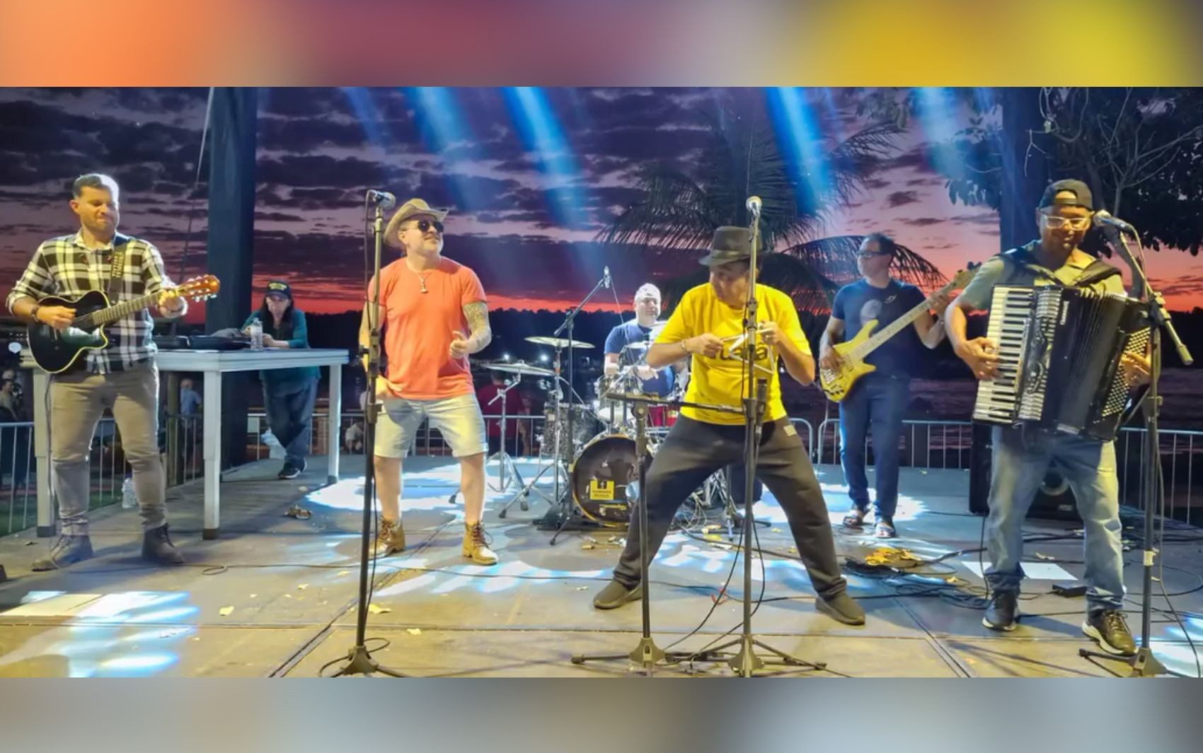 Animação do Arraiá do Mídia, evento da TV Anhanguera, será por conta da banda goiana Zabumba Beach — Foto: Reprodução/ Perfil do Instagram do Zabumba Beach