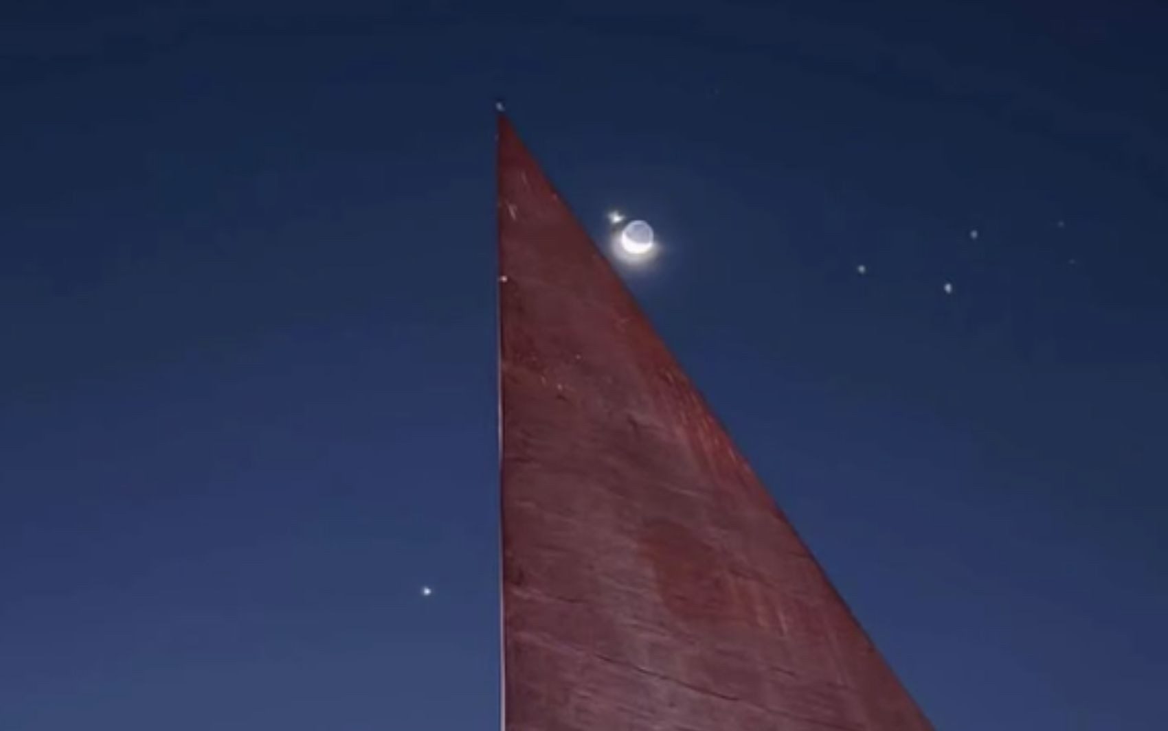 Aproximação entre Lua e outros planetas chama atenção no céu em Goiás — Foto: Reprodução/Instagram de Plêiades do Sul