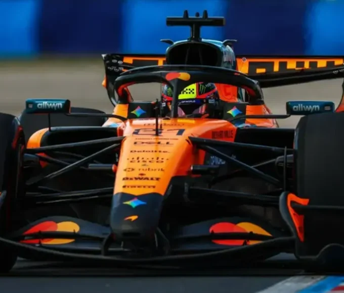 Foto: Reprodução/x - @McLarenF1