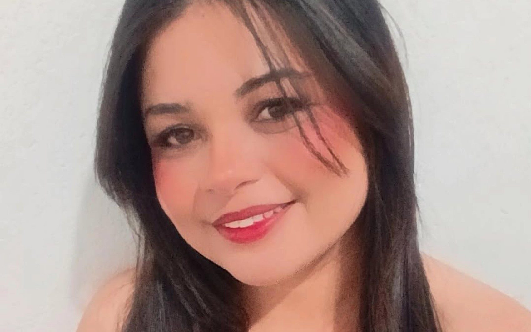 Ex-marido matou mulher a facadas em Itumbiara — Foto: Reprodução/Facebook de Gine Kelly e TV Anhanguera