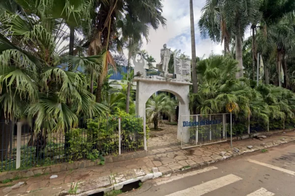 Ex-sede do jornal "Diário da Manhã", no Setor Leste Universitário, em Goiânia | Foto: Reprodução